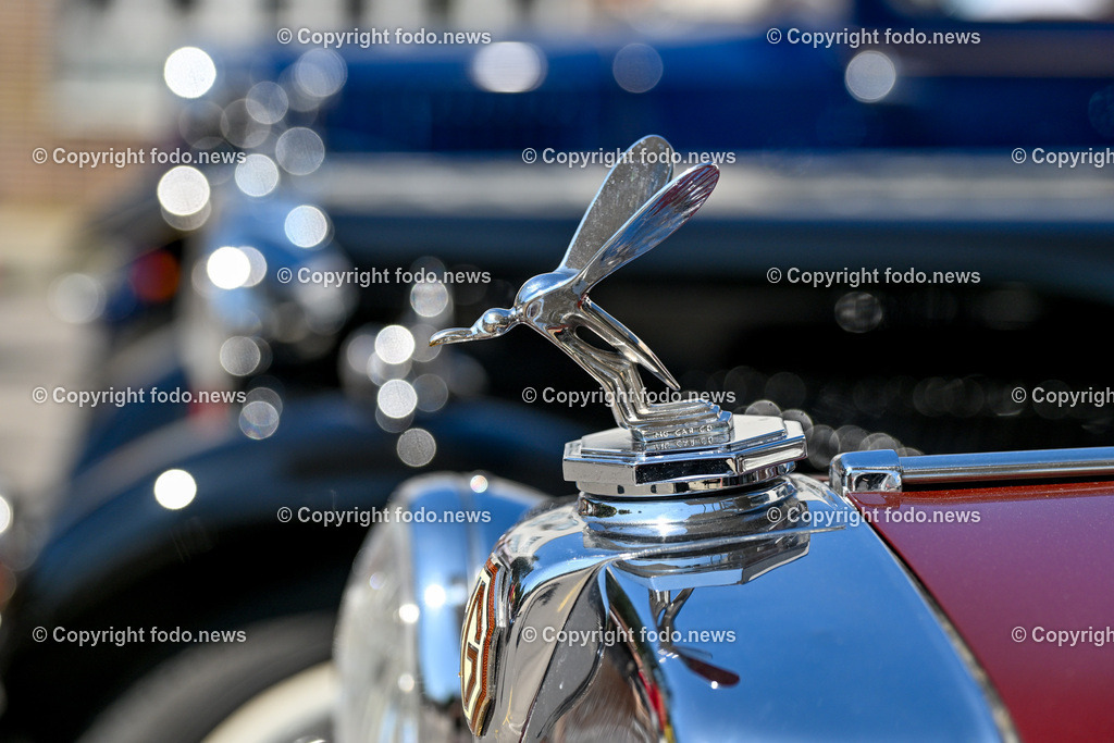 Slowakei_ Povazska Bystrica_ Veteran Tour Manin_ 14.06.2025-103 | 14.06.2025, Slowakei, SVK, Trenciansky kraj, Povazska Bystrica, im Bild Oldtimer Klub, Historische Fahrzeuge, Veteran Tour Manin, Auto, Alt, Besucher, Menschen, Feature, Symbolbild