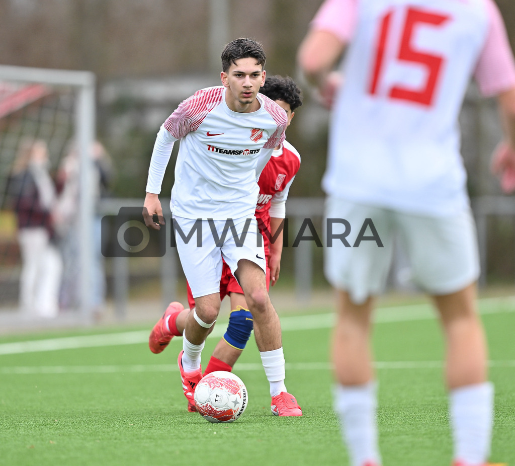 Fussball I Herren I Saison 2025-2026 I Bundesliga I 6. Spieltag I Eintracht Frankfurt - FC Bayern München  | MWMARA - Realisiert mit Pictrs.com