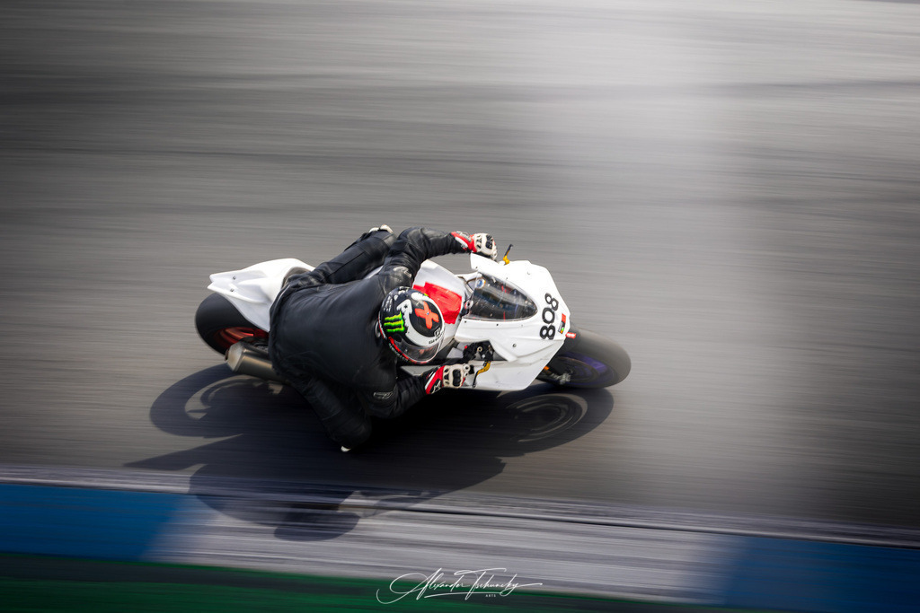 Ducati Trackday Hockenheimring 2026 | Entdecken Sie die faszinierende Welt von Alexander Tschuncky Arts: Kreative Fotografie, atemberaubende Automobilkunst und hochwertiger Bilderdruck. Lassen Sie sich inspirieren! - Realisiert mit Pictrs.com