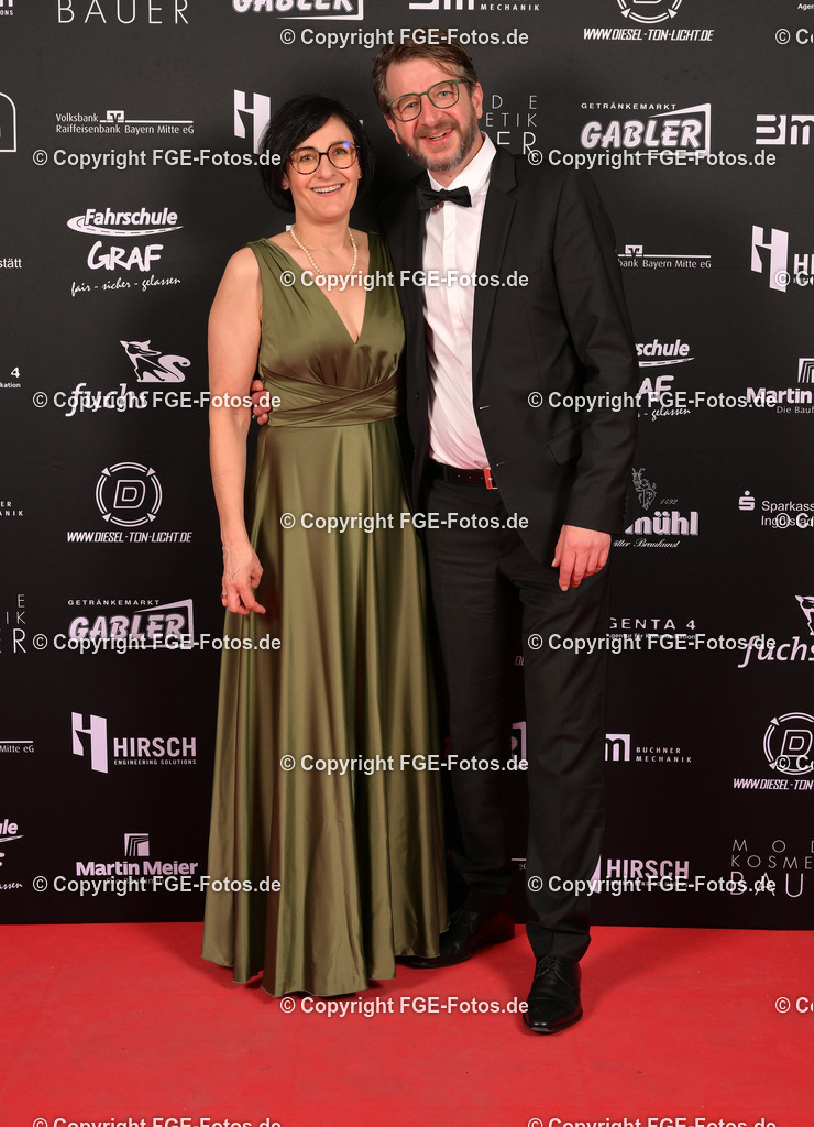 20240113-fge-fotos-0302 | Eröffnungsball der FGE am 13.01.2024 im Alten Stadttheater in Eichstätt. - Realisiert mit Pictrs.com