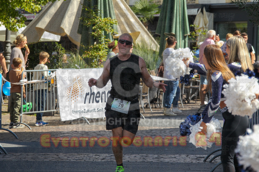 250824_1230_EV4_9247 | Sportfotografie im Rhein-Sieg Kreis, Köln, Bonn, NRW, Rheinland Pfalz, Hessen, etc. Unser Tätigkeitsfeld umfasst den Laufsport vom Volkslauf über den Marathon, Duathlon, Triathon bis zum Ultralauf wie Kölnpfad Ultra oder Schindertrail.