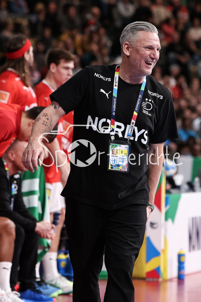 Dänemark - Portugal | Dänemark Trainer Nikolaj JACOBSEN in Aktion / Freisteller / Einzelfoto
