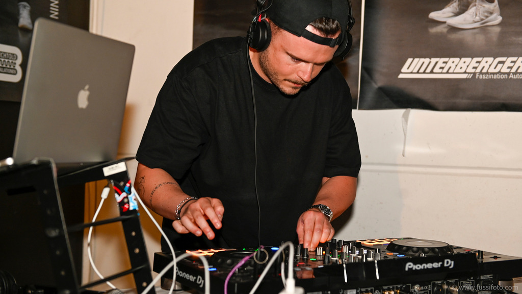 _DSC0138 | "Fussifoto.com – Ihr Ansprechpartner für hochwertige Fotografie! Entdecken Sie kreative Bilder und professionelle Dienstleistungen. Kontaktieren Sie uns für Ihre Projekte!"