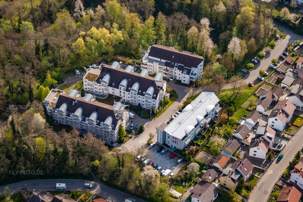 Luftbild: Haus Edelberg Seniorenzentrum im Ortsteil Berghausen in Pfinztal im Bundesland Baden-Württemberg in Deutschland. Foto: IMG_25946.jpg vom 23.04.2010 durch Werner Riehm/FLY-FOTO.de