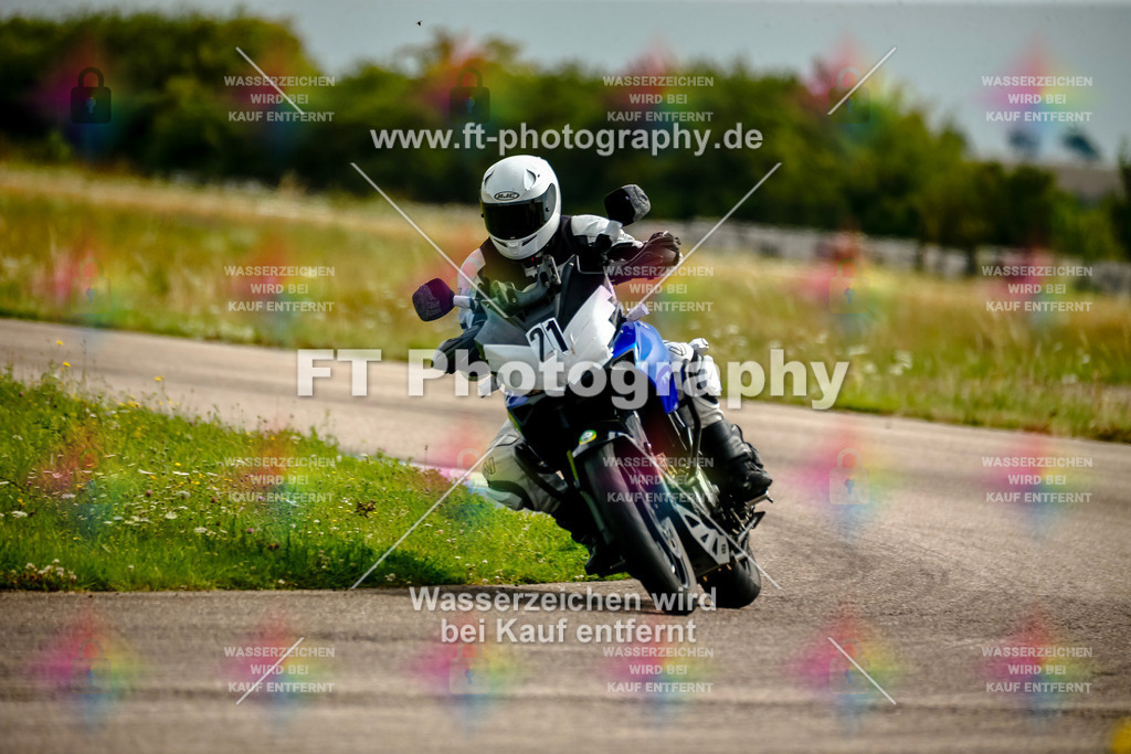 Chambley Juli-2424 | Hier findet Ihr Bilder von Touristenfahrten auf der Nürburgring Nordschleife oder von anderen Veranstaltungen die ich besucht habe. Viel Spass beim Durch Schauen 