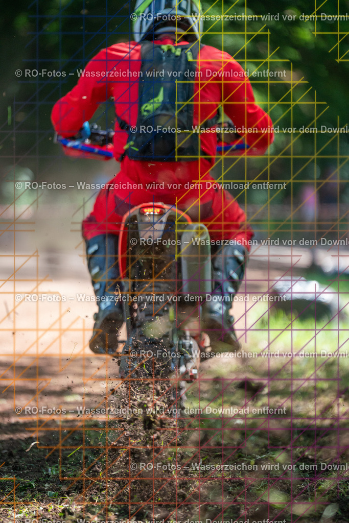 Wolfshausen 2 Lauf -1059 | Sportfotografie von RO-Fotos: Motorsport, Motocross, Enduro, Laufveranstaltungen und Triathlon. Professionelle Fotos von Sportlern und Events. - Realisiert mit Pictrs.com