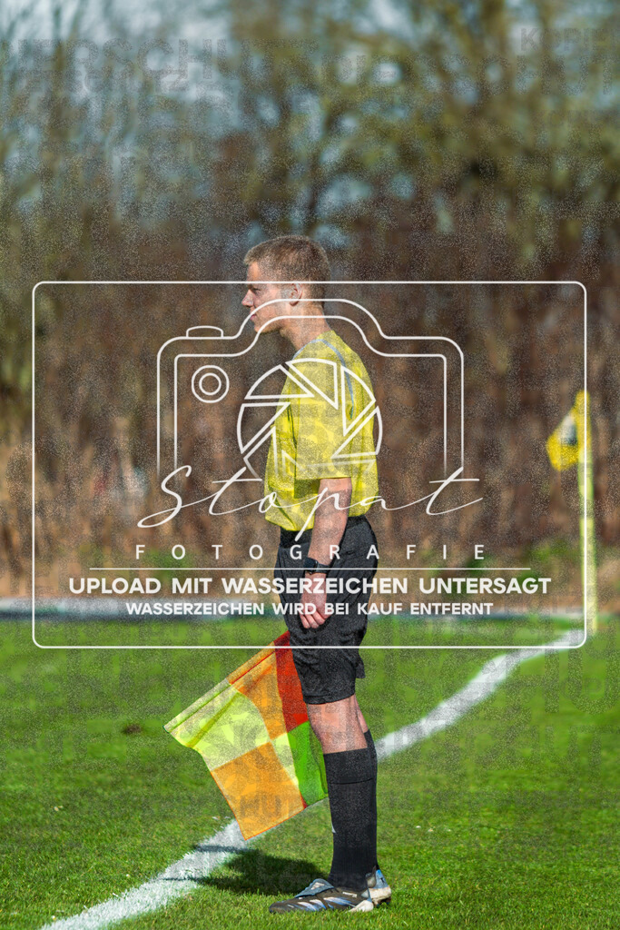 FGFS-LEN-1000 | Till Hiller (Schiedsrichterassistent) beim Herren Kreisliga HK Spiel zwischen FG Fulde-Stellichte und Eintracht Leinetal im Fulder Zentralstadion, Fulde (Simon Paul Stopat) - Realisiert mit Pictrs.com
