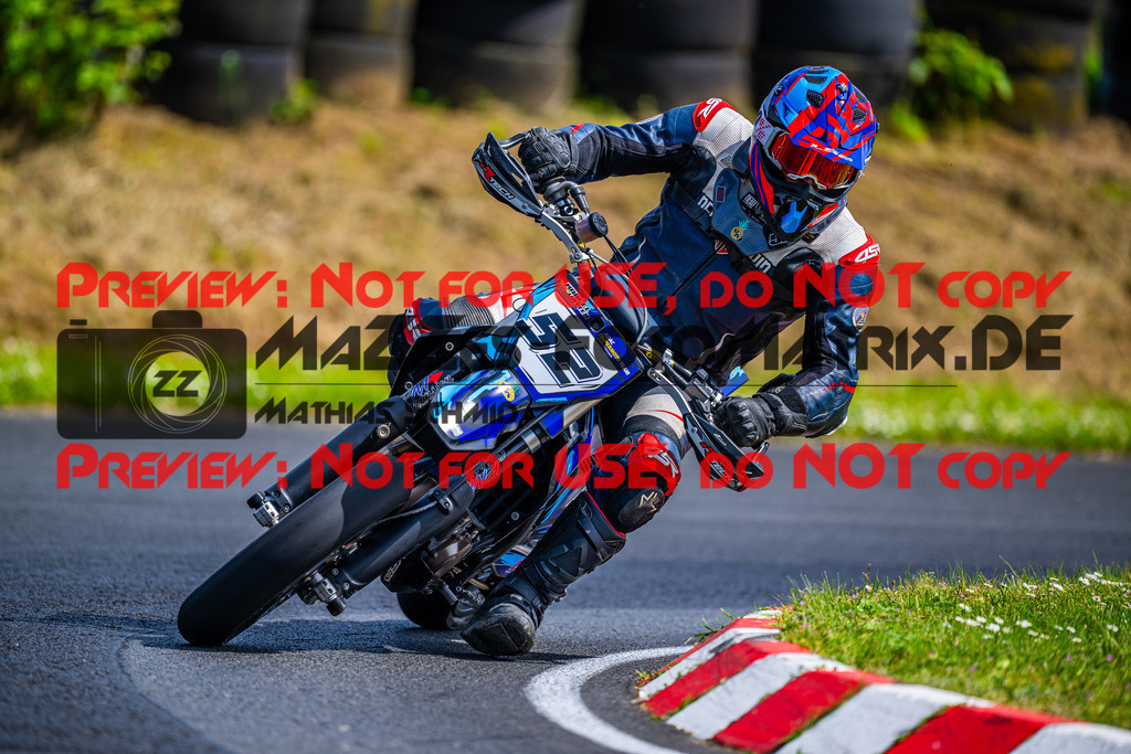 MaZZes_FotoMatrix_240430_6007705_1707 | Fotograf Mathias Schmid
Sportfotograf,
Eventfotograf,
Hochzeitsfotograf,
Portraitfotograf