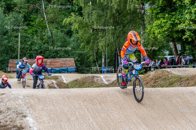 BayBMX2026-05040 | Fotogalerie von Thomas Dettweiler mit Eventbildern und lizenzfreien Fotos. Perfekt als Wandbild, für Büro, Website oder private Nutzung. - Realisiert mit Pictrs.com