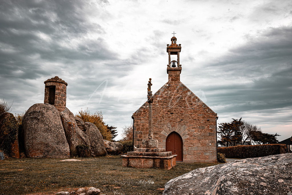 kleine Kirche mit Turm | ankerplatz-schleswig-holstein - Realisiert mit Pictrs.com
