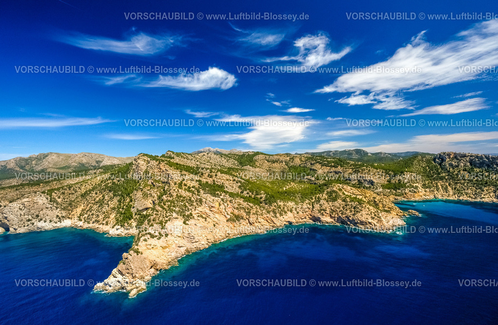 Mallorca230400051SantElm | Luftbild, Felsenküste, ziehende Wolken, Sant Elm, Andratx, Balearen, Mallorca, Balearische Inseln, Spanien
