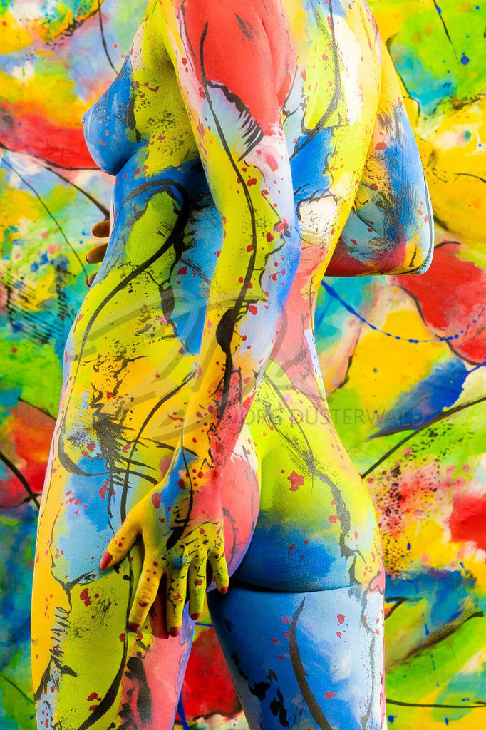 Bodypainting-COLOURLISA_0060a2 | #017 | Modell: Lisa | Foto: Dennis Largo Schulz - Realisiert mit Pictrs.com