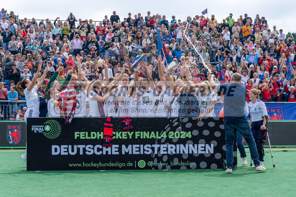Final4_20240519-1317-0038 | Bonn, Deutschland, 19.05.2024:  in Aktion waehrend des Spiels der Deutsche Feldhockey-Meisterschaften 2024 zwischen Final 4 Damen Finale Düsseldorfer HC - Mannheimer HC im Bonner THV am 19.05.2024 in Bonn, Deutschland. (Foto von Stephan Fehrmann)

Bonn, Germany, 19.05.2024:  in action during the game of Deutsche Feldhockey-Meisterschaften 2024 between Final 4 Damen Finale Düsseldorfer HC - Mannheimer HC in Bonner THV at 19.05.2024 in Bonn, Deutschland. (Foto from Stephan Fehrmann)