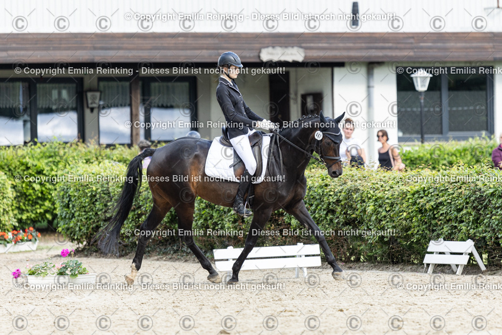 CL5A6072-2 | Emilia Reinking Fotografie - Realisiert mit Pictrs.com