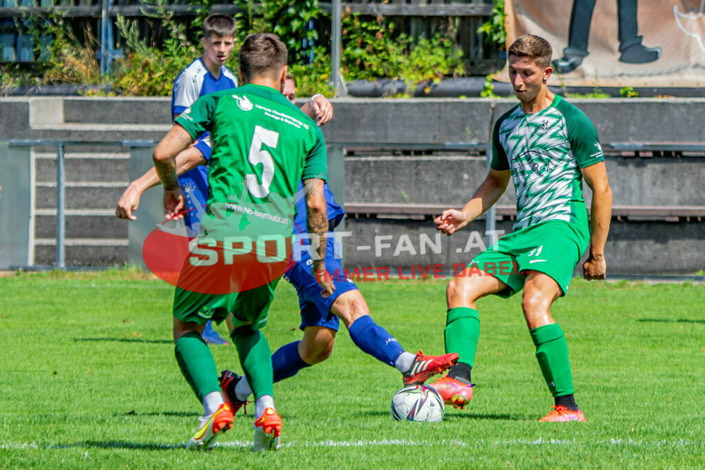 ASV Klagenfurt - Donau Klagenfurt | Amer Krcic (SV Donau Klagenfurt #5) Izidor Kamsek (SV Donau Klagenfurt #11) ; ASV Klagenfurt - Donau Klagenfurt am 31.07.2022 in Klagenfurt
(ASV Platz Annabichl), AUSTRIA, (Photo by Ernst Krawagner sport-fan.at) - Realisiert mit Pictrs.com