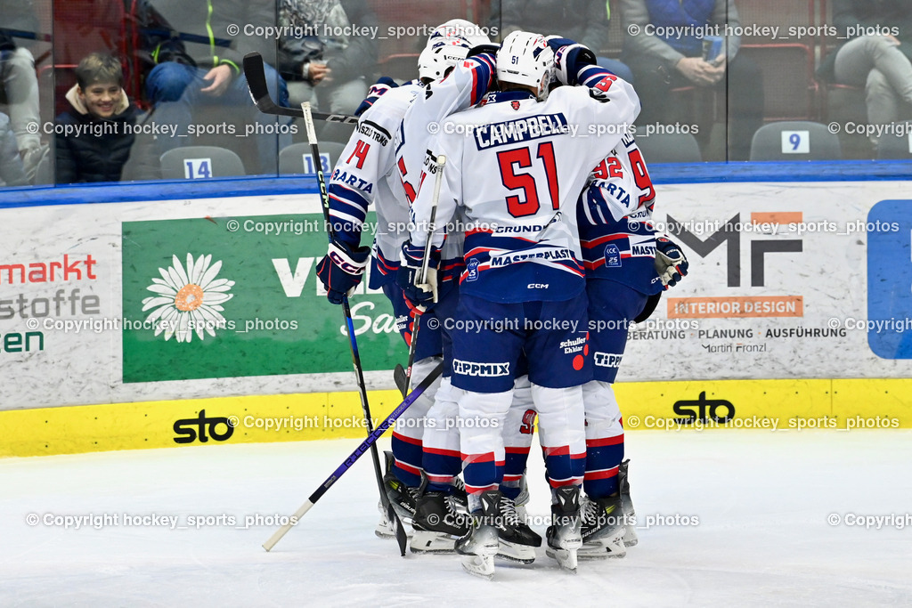 EC IDM WÄRMEPUMPEN VSV vs. HYDRO FEHERVAR AV 19 | #95 Atkinson Joshua HYDRO FEHERVAR, Jubel Hydro Fehervar Mannschaft, #16 Hari Janos HYDRO FEHERVAR, #51 Campbell Timothy HYDRO FEHERVAR, #14 Sebok Balazs HYDRO FEHERVAR, EC IDM WÄRMEPUMPEN VSV vs. HYDRO FEHERVAR AV 19, EC IDM WÄRMEPUMPEN VSV vs. HYDRO FEHERVAR AV 19 am 20.11.2024 in Villach (Stadthalle Villach), Austria, (Photo by Bernd Stefan)
