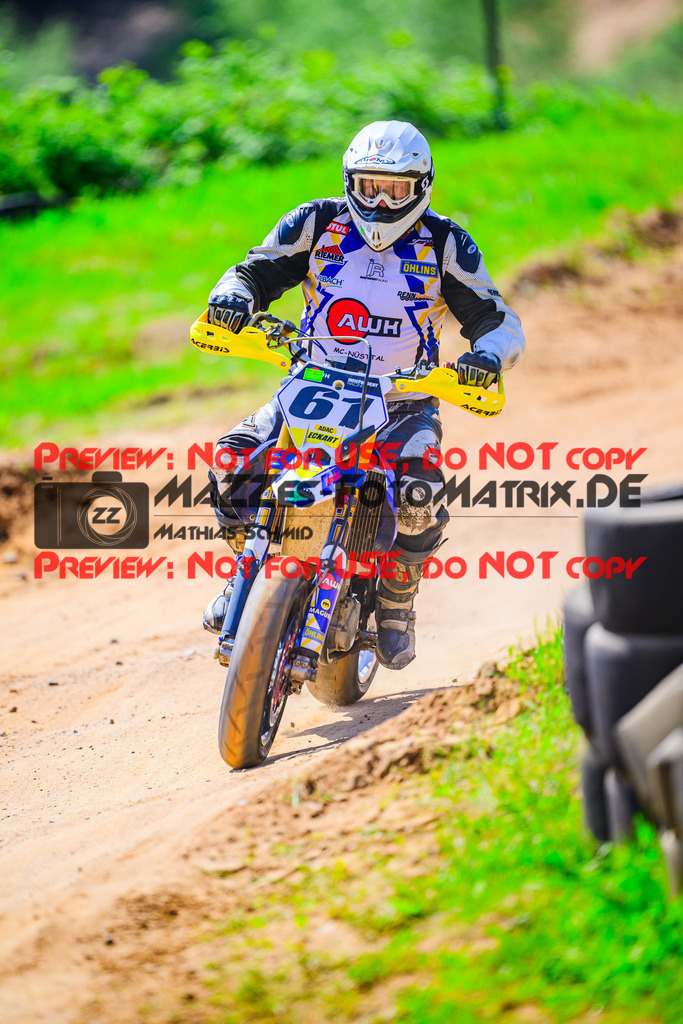 MaZZes_FotoMatrix_240511_6007705_2773 | UE40