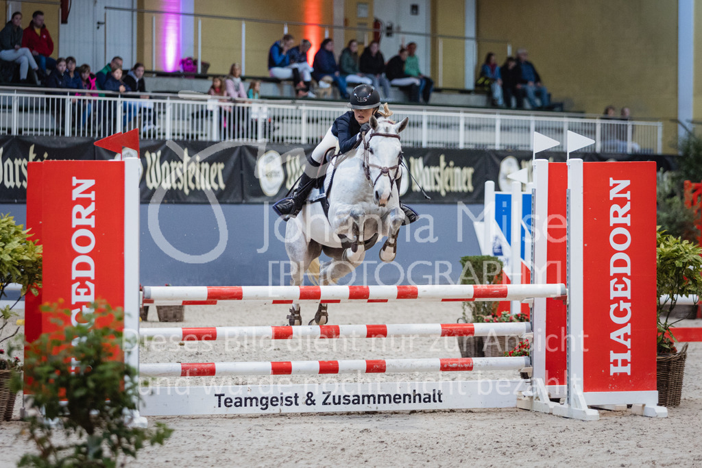 221022_Warstein_PonyTrophy-198 | Deine schönsten Turniermomente als professionelle Fotos! Entdecke hochwertige Pferdesport-Fotografie im Online-Shop. Jetzt Fotos finden & bestellen!
