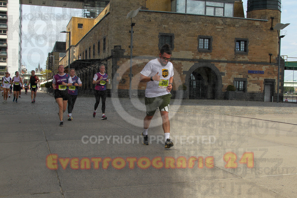 250920_1333_EV4_6056 | Sportfotografie im Rhein-Sieg Kreis, Köln, Bonn, NRW, Rheinland Pfalz, Hessen, etc. Unser Tätigkeitsfeld umfasst den Laufsport vom Volkslauf über den Marathon, Duathlon, Triathon bis zum Ultralauf wie Kölnpfad Ultra oder Schindertrail.