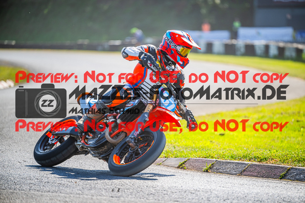 MaZZes_FotoMatrix_230916_6900 | UE40