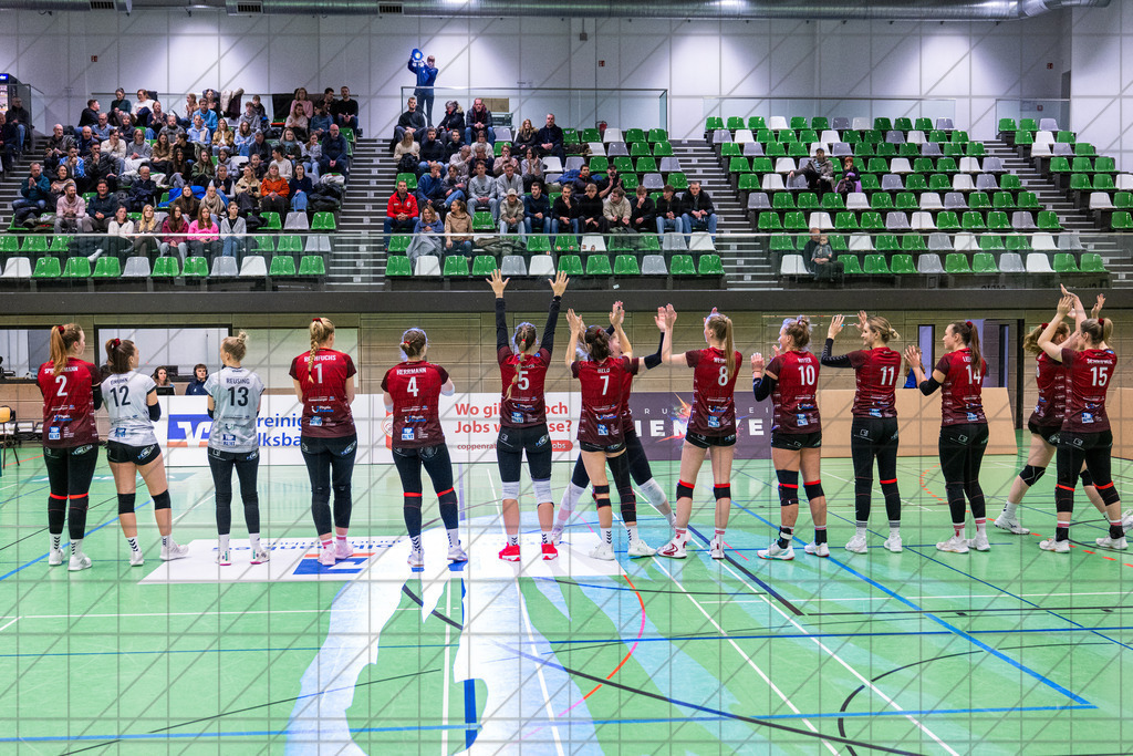 2. VBLF Nord 25/26 | Spiel 4065 | VC Osnabrück vs. TUSA City Girls Düsseldorf | Der „Gegner“ ist da, willkommen TUSA City Girls Düsseldorf. //  10.01.26: 2. VBLF Nord 25/26 | Spiel 4065 | VC Osnabrück vs. TUSA City Girls Düsseldorf / Osnabrück / Deutschland  //   CREDIT:www.bullenfotos.de, Martin König, Hörner Weg 40, D-49078 Osnabrück, +4917663732967 // Nutzung und Weitergabe nur zu den vereinbarten Zwecken. Presseanfragen an Ersteller. Alle Rechte beim Ersteller. Honorierung nach MFM. - Realisiert mit Pictrs.com
