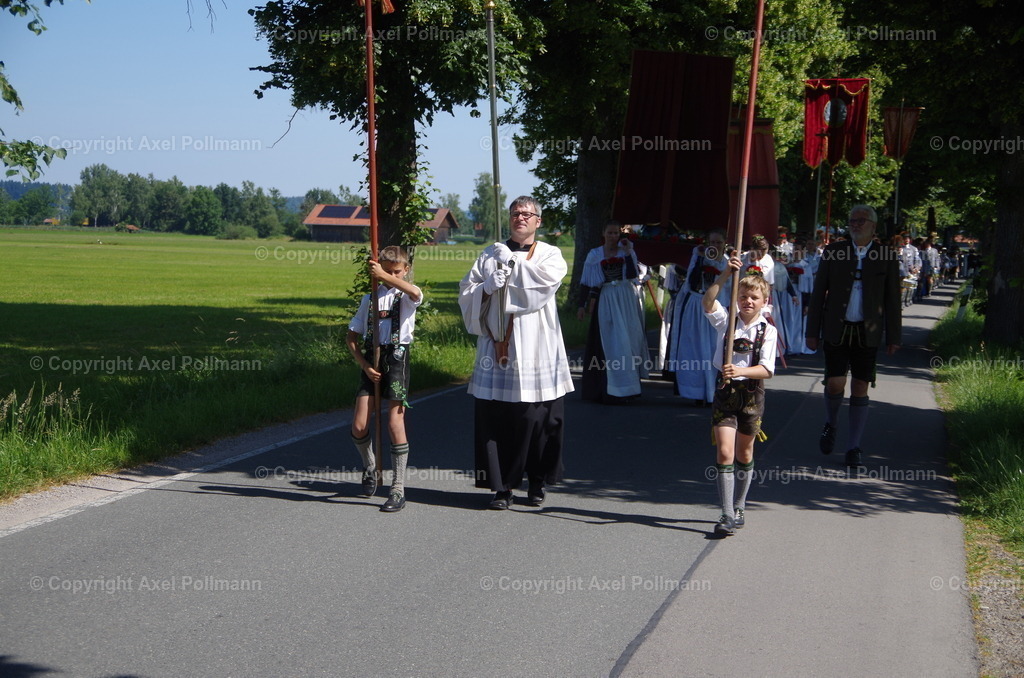 IMGP6206 | fotografiert von Axel PollmannLeonhardi Wallfahrt Benediktbeuern und Murnau, Fronleichnam, Fasching, Landschaft im Loisachtal und Benediktbeuern  - Realisiert mit Pictrs.com