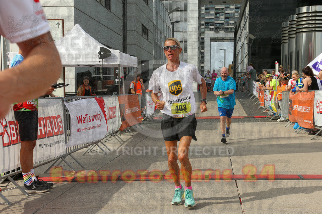 250920_1528_EX1_9569 | Sportfotografie im Rhein-Sieg Kreis, Köln, Bonn, NRW, Rheinland Pfalz, Hessen, etc. Unser Tätigkeitsfeld umfasst den Laufsport vom Volkslauf über den Marathon, Duathlon, Triathon bis zum Ultralauf wie Kölnpfad Ultra oder Schindertrail.