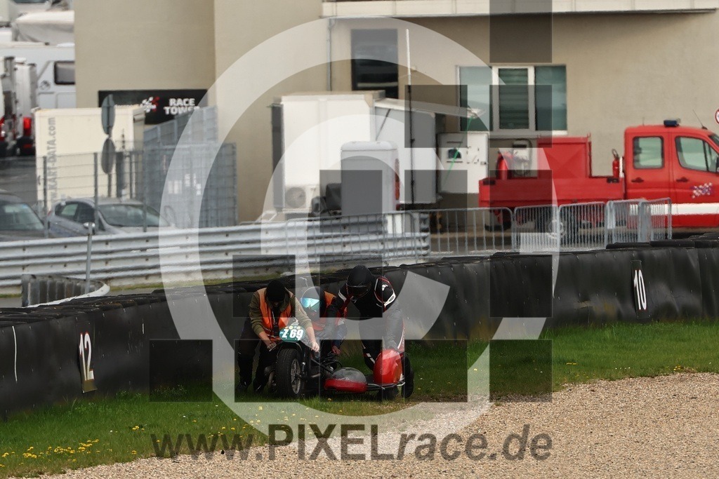 0z69-20260418_02711 | Schöne Erinnerungen an spannende Momente - das festzuhalten ist unser Job. PIXELrace.de ist seit 2003 auf den Rennstrecken Europas unterwegs um die Action draußen beim Fahren und die wunderbare Stimmung imm Fahrerlager für euch einzufangen.