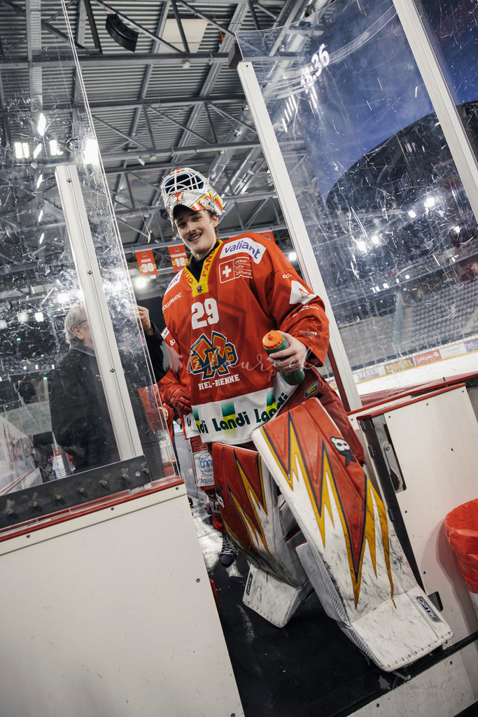 U18_EHCB vs EHCK_wb20260308-5746 | Sportbilder, Sportfotograf, Hochzeits- und Eventfotografin, Flugshows, Portraits und Tiershooting, Aviation, Downhill, Nationalleague, Swissleague, International