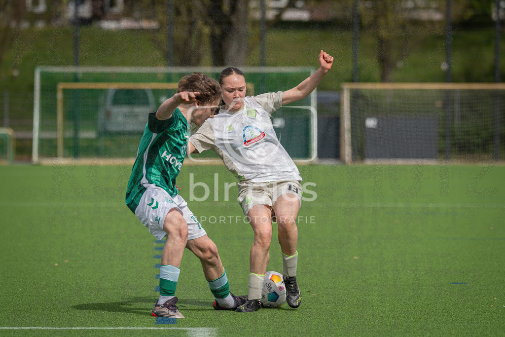 SV Werder - SV Werder (w) | SV Werder - SV Werder (w) - Realisiert mit Pictrs.com
