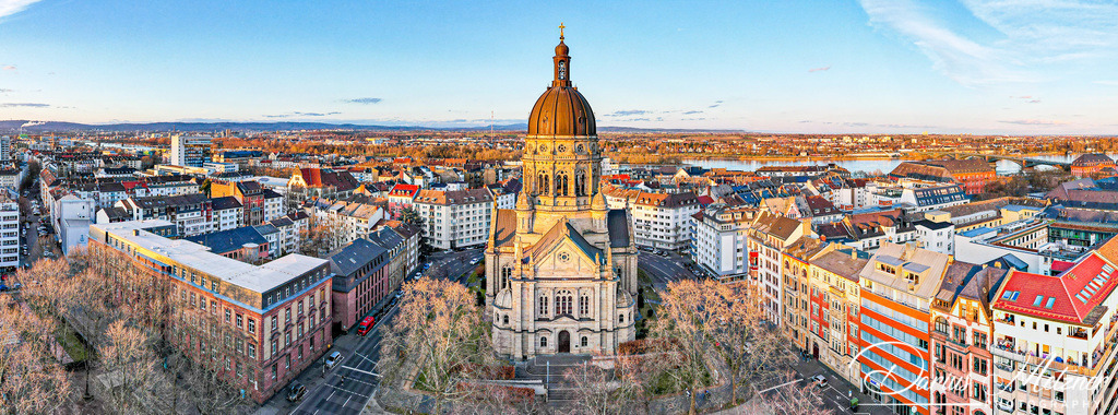 Die Christuskirche in Mainz | Die Evangelische Christuskirche an der Kaiserstrasse in Mainz