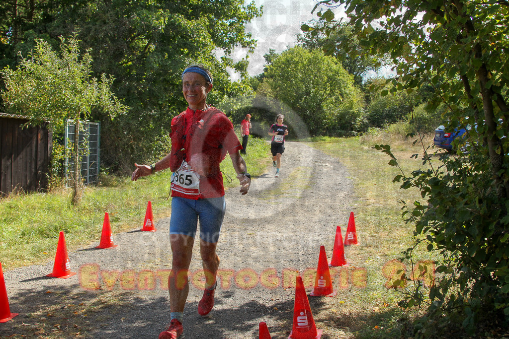 250830_1225_EV4_4009 | Sportfotografie im Rhein-Sieg Kreis, Köln, Bonn, NRW, Rheinland Pfalz, Hessen, etc. Unser Tätigkeitsfeld umfasst den Laufsport vom Volkslauf über den Marathon, Duathlon, Triathon bis zum Ultralauf wie Kölnpfad Ultra oder Schindertrail.