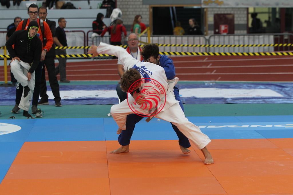 JT6F0512 | Fotos vom Adler Cup - Pictures from Adler Cup

Hier findet Ihr alle Eindrücke und großen Momente der Adler Cup Wochenenden. Here you will find all impressions and great moments of the Adler Cup weekends. - Realisiert mit Pictrs.com