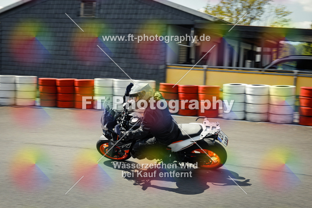 OBK_Mai_Volker_Adam-10913 | Hier findet Ihr Bilder von Touristenfahrten auf der Nürburgring Nordschleife oder von anderen Veranstaltungen die ich besucht habe. Viel Spass beim Durch Schauen 