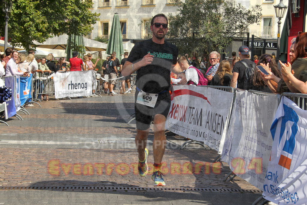 250824_1437_EV4_1998 | Sportfotografie im Rhein-Sieg Kreis, Köln, Bonn, NRW, Rheinland Pfalz, Hessen, etc. Unser Tätigkeitsfeld umfasst den Laufsport vom Volkslauf über den Marathon, Duathlon, Triathon bis zum Ultralauf wie Kölnpfad Ultra oder Schindertrail.