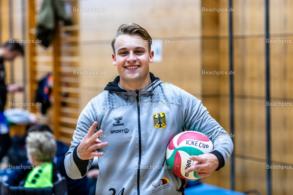 2024-00111460-3-Icke-Cup-Berlin |  16.11.2024; Berlin Foto: Gerold Rebsch - www.beachpics.de