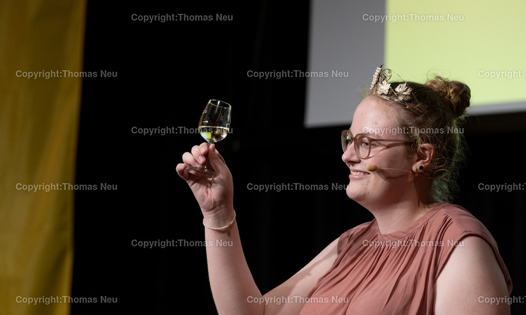 DSC_8705 | Bensheim, Winzerfest, Bürgerhaus, Gebietsweinprobe, Weinkönigin Nina Kaltwasser, ,, Bild: Thomas Neu