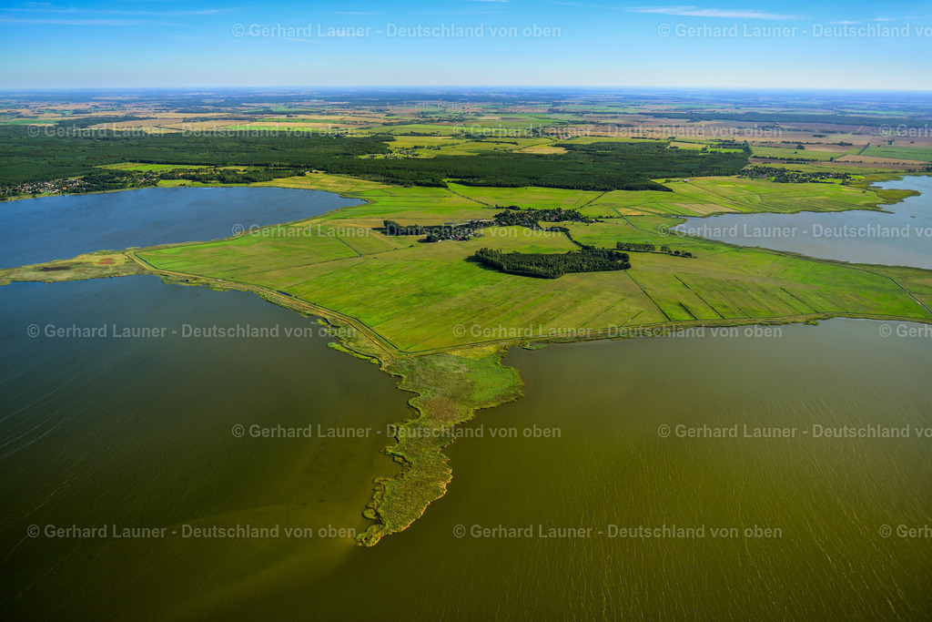 3638257 | Nationalpark Vorpommersche Bodenlandschft, MICHAELSDORF 25.08.2016 Halbinsel mit Landzugang und Uferbereich in Michaelsdorf an der Ostseeküste im Bundesland Mecklenburg-Vorpommern, Deutschland. // Peninsula with land access and shore area in Michaelsdorf at the baltic coast in the state Mecklenburg - Western Pomerania, Germany. Foto: Gerhard Launer