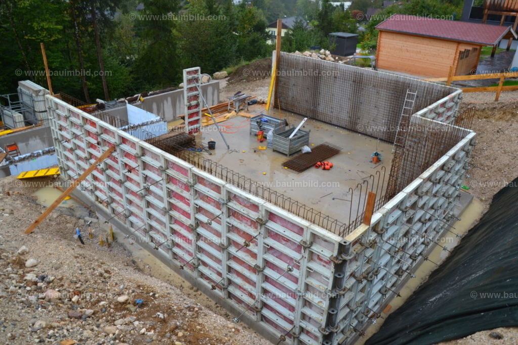 bib-lg04-betonarbeiten-0138 | Nach LV-Leistungsgruppen sortierte Detailfotos über den Bau eines Hauses. Alle Hausbau-Bilder direkt vom Urheber und Autor der Website Haus-Selber-Bauen.com