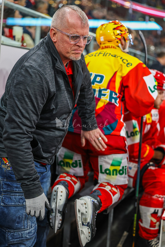 EHCB vs EHCK_wb-1532 | Sportbilder, Sportfotograf, Hochzeits- und Eventfotografin, Flugshows, Portraits und Tiershooting, Aviation, Downhill, Nationalleague, Swissleague, International