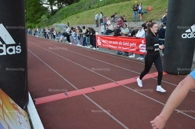 19-37-28_ | Meisterchip Fotoshop - Realisiert mit Pictrs.com