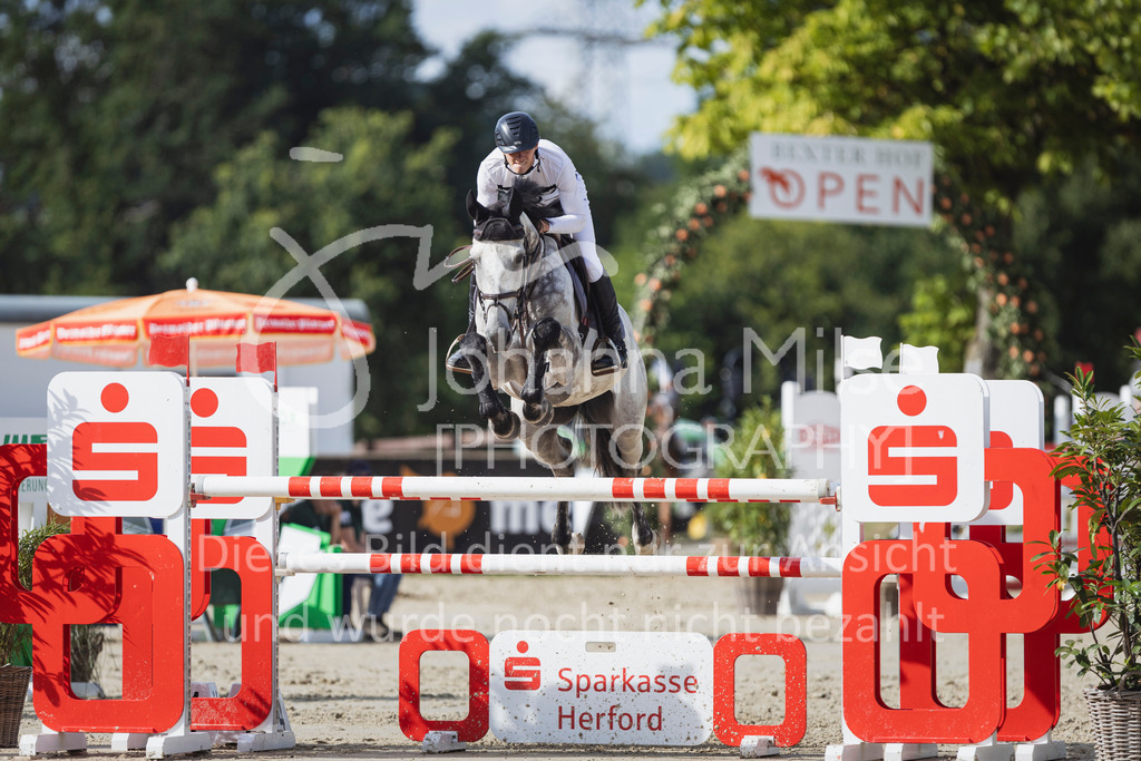 250711_BHO_2Ph-M2-2-870 | Deine schönsten Turniermomente als professionelle Fotos! Entdecke hochwertige Pferdesport-Fotografie im Online-Shop. Jetzt Fotos finden & bestellen!