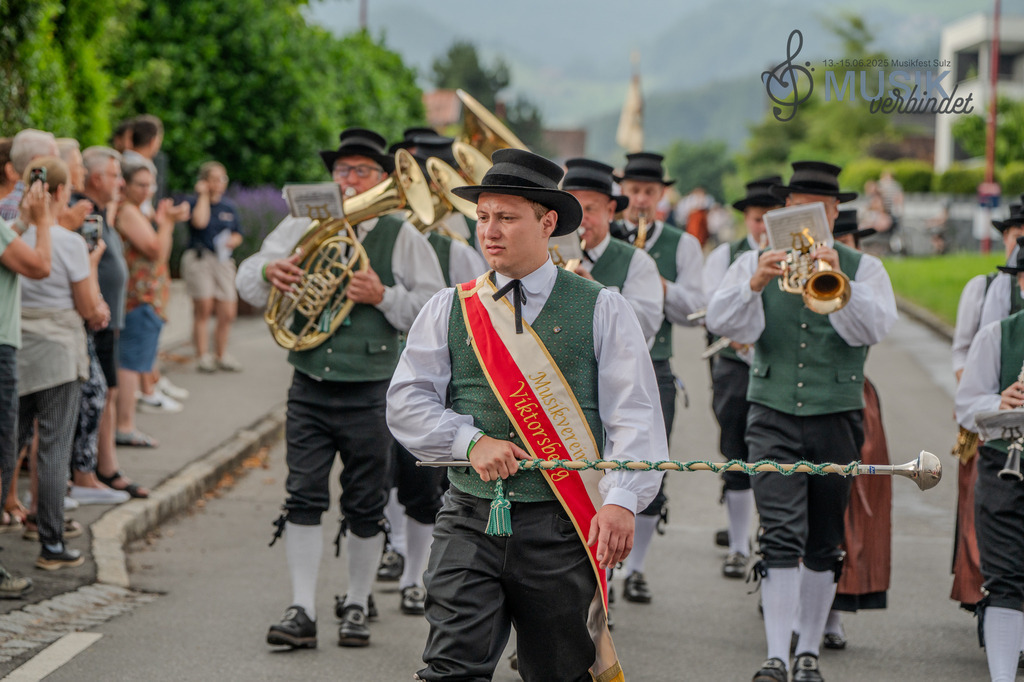 DSC_4200 | "Fussifoto.com – Ihr Ansprechpartner für hochwertige Fotografie! Entdecken Sie kreative Bilder und professionelle Dienstleistungen. Kontaktieren Sie uns für Ihre Projekte!"