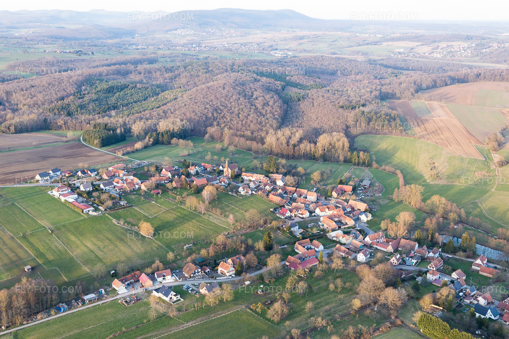 Aerial view: Eberbach in Gundershoffen in the state Bas-Rhin, France.Photo: IMG_104984.jpg taken on 03/21/2018 by Werner Riehm/FLY-FOTO.comResolution of the original: 5472 x 3648 px
