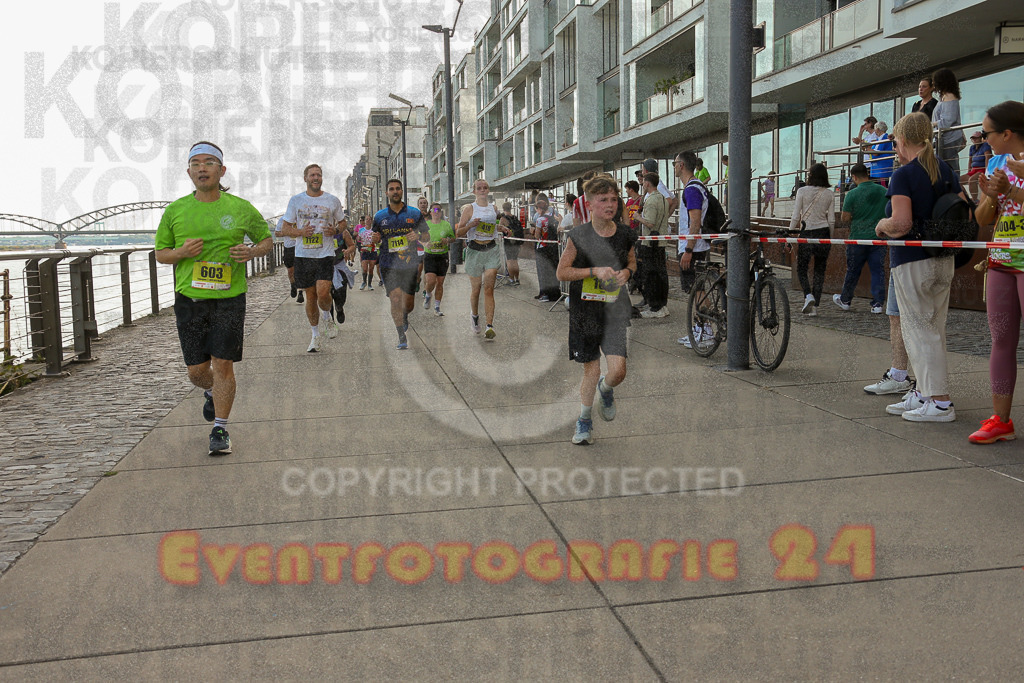 250920_1451_EX1_7899 | Sportfotografie im Rhein-Sieg Kreis, Köln, Bonn, NRW, Rheinland Pfalz, Hessen, etc. Unser Tätigkeitsfeld umfasst den Laufsport vom Volkslauf über den Marathon, Duathlon, Triathon bis zum Ultralauf wie Kölnpfad Ultra oder Schindertrail.