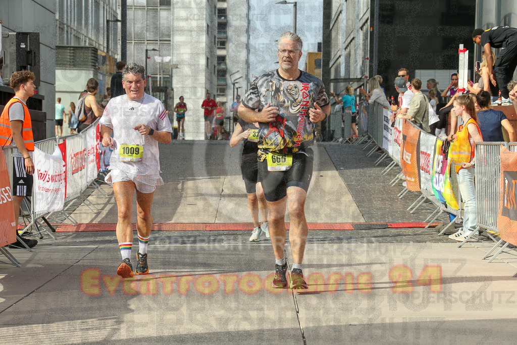 250920_1537_EX1_0264 | Sportfotografie im Rhein-Sieg Kreis, Köln, Bonn, NRW, Rheinland Pfalz, Hessen, etc. Unser Tätigkeitsfeld umfasst den Laufsport vom Volkslauf über den Marathon, Duathlon, Triathon bis zum Ultralauf wie Kölnpfad Ultra oder Schindertrail.