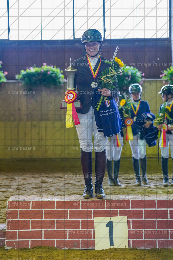 20221002-FAH09640 | Obberbayerische Meisterschaften Vielseitigkeit 2022, Schwäbische Meisterschaften Vielseitigkeit 2022, Mertingen, Schwaben, Bayern, Geländeturnier, Buschreiter, Turnierfotografen Bayern, Fotoagentur Herrmann,  Bayerische Meisterschaften VS Jun. / JR / Pony:, Turnierbilder, Pferdebilder, Turnierfotos, Pferdesortfotografie, Reitsportfotograf, Pferdeshooting