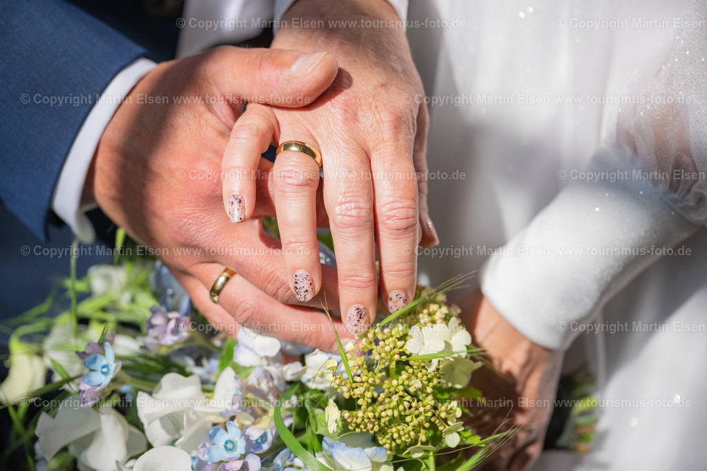 Agathenburger Schloss Hochzeit_ELS_6993270523 | Agathenburger Schloss - Realisiert mit Pictrs.com