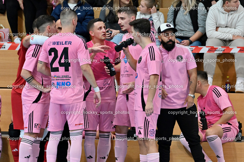 Carinthia Flamengo Futsal Club vs. LPSV-K | Carinthia Flamengo Mannschaft, #24 Zoran Vukovic Carinthia Flamengo, #7 Enes Brdjanovic Carinthia Flamengo, Headcoach Carinthia Flamengo Ugur Koc, Carinthia Flamengo Futsal Club vs. LPSV-K, Carinthia Flamengo Futsal Club vs. LPSV-K am 03.11.2024 in Klagenfurt (Ballspielhalle Viktring), Austria, (Photo by Bernd Stefan)