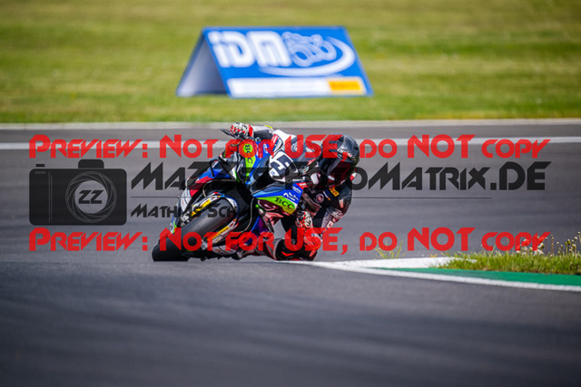 MaZZes_FotoMatrix_220508_93426 | Fotograf Mathias Schmid
Sportfotograf,
Eventfotograf,
Hochzeitsfotograf,
Portraitfotograf